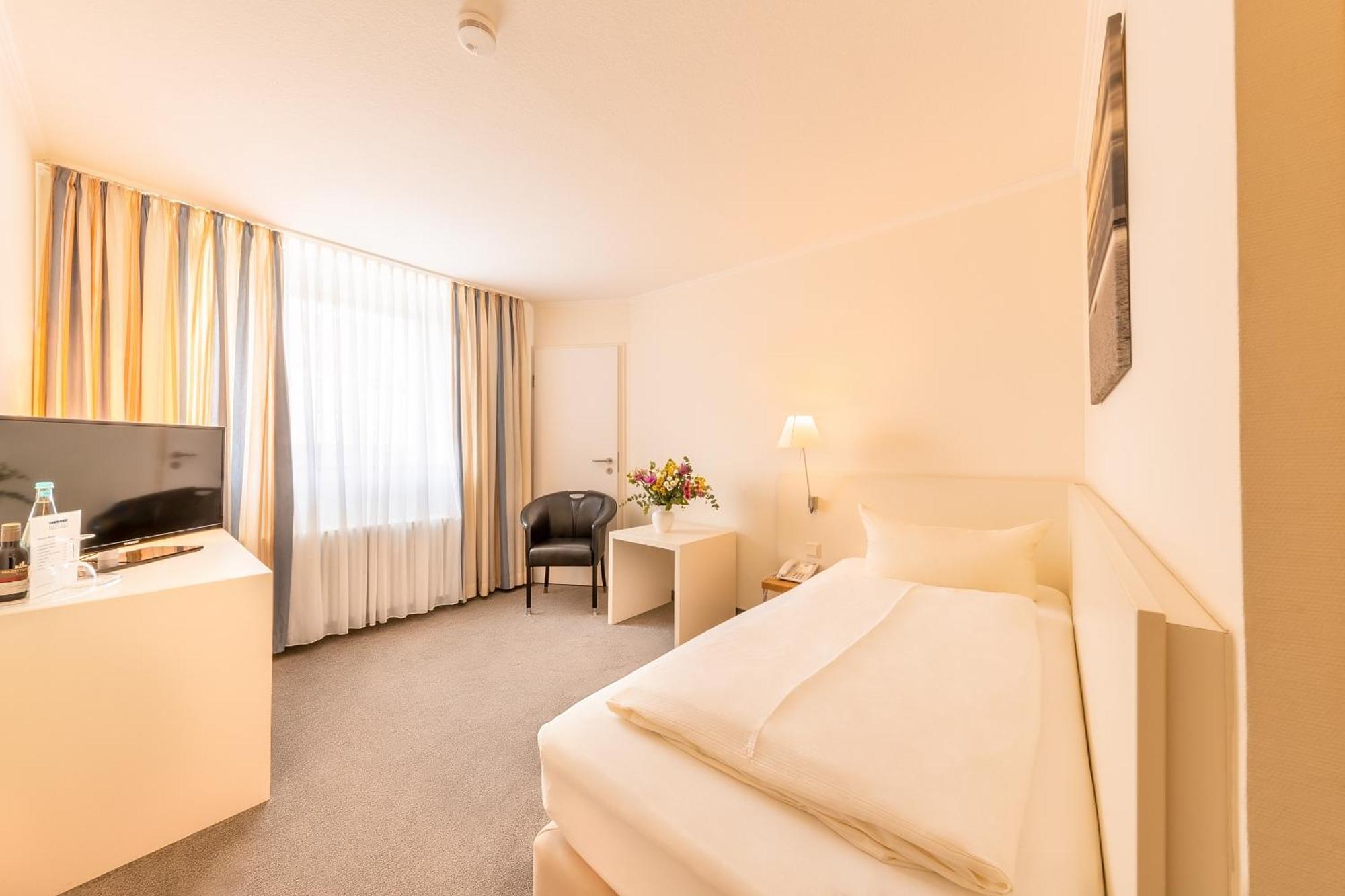 Michels Strandhotel Germania Нордерней Экстерьер фото
