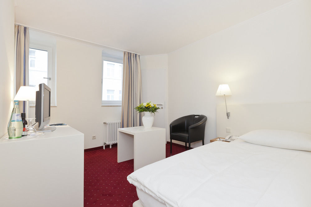 Michels Strandhotel Germania Нордерней Экстерьер фото